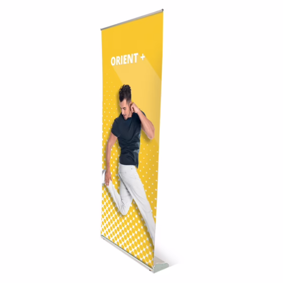 Roll-up Orient+ z żółtą grafiką reklamową, widok z boku